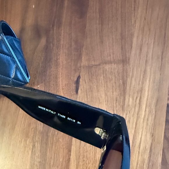 CHANEL - authentic -  Black Sunglasses with Gold Details - Picture 5 of 7